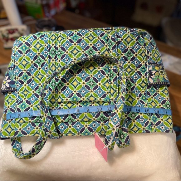 Vera Bradley “Daisy Dsisy)Lg Tote w/Wallet - Picture 8 of 16